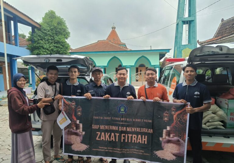 Pesantren Ulil Albab 2 Ngawi Sukses Salurkan Zakat Fitrah Ramadhan 1446 H Kepada Ratusan Mustahik