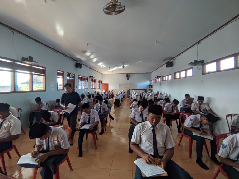 Ujian Akhir Semester (UAS) di Pesantren Ulil Albab 2 Ngawi, Pakah, Mantingan akan Berakhir, Santri Kelas Akhir 9 SMP dan 12 SMK Bersiap Pulang