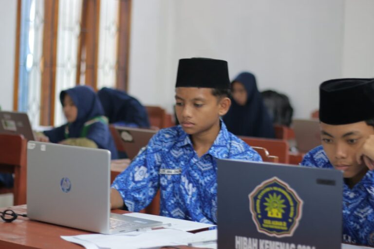 SMP Muhammadiyah 6 Ngawi Sukses Gelar ANBK 2025