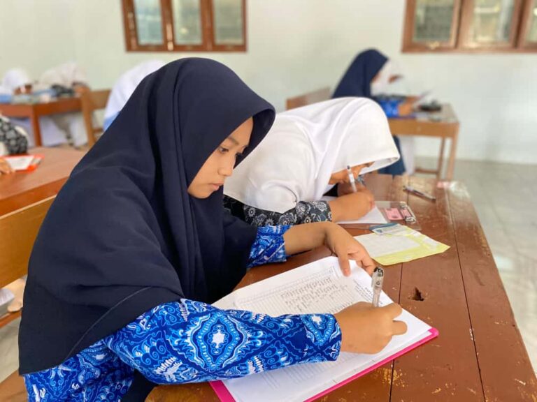 Pelaksanaan Penilaian Asesmen Sumatif Tengah Semester Pondok Pesantren MBS Ulil Albab 2 Ngawi