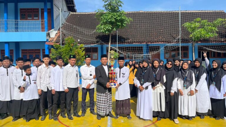Mengukir Prestasi di Hari Santri : Kado Terbaik Untuk Generasi Muda